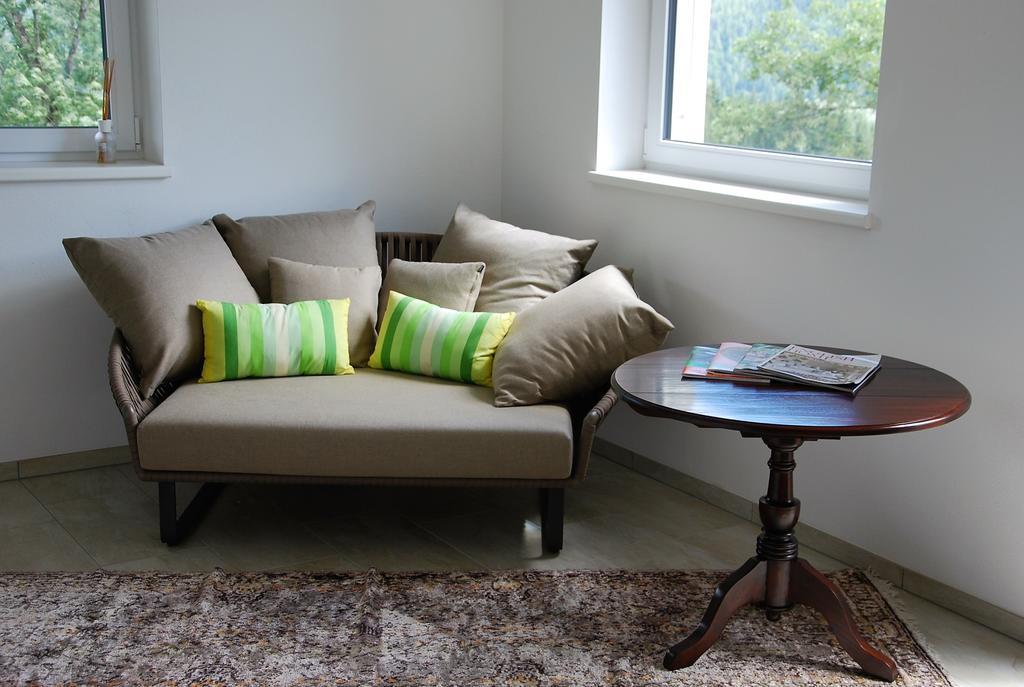 Haus Pflaum Apartment Dellach im Drautal ภายนอก รูปภาพ